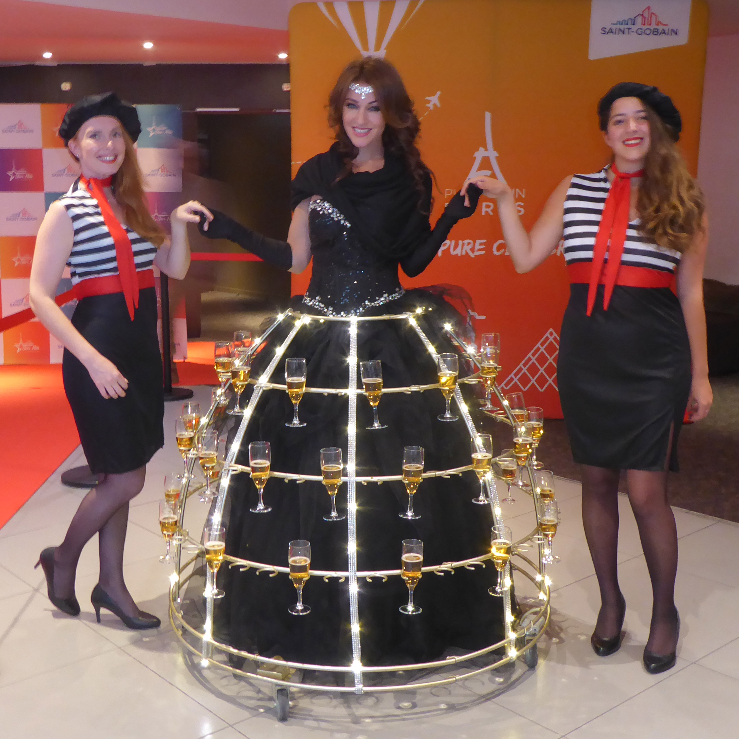 robe-champagne-animation-novotel-Bagnolet